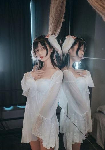 制服丝袜第一_免费观看完整版下载