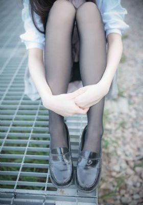 色婷婷系列一区二区三区四区_BD国语手机在线看